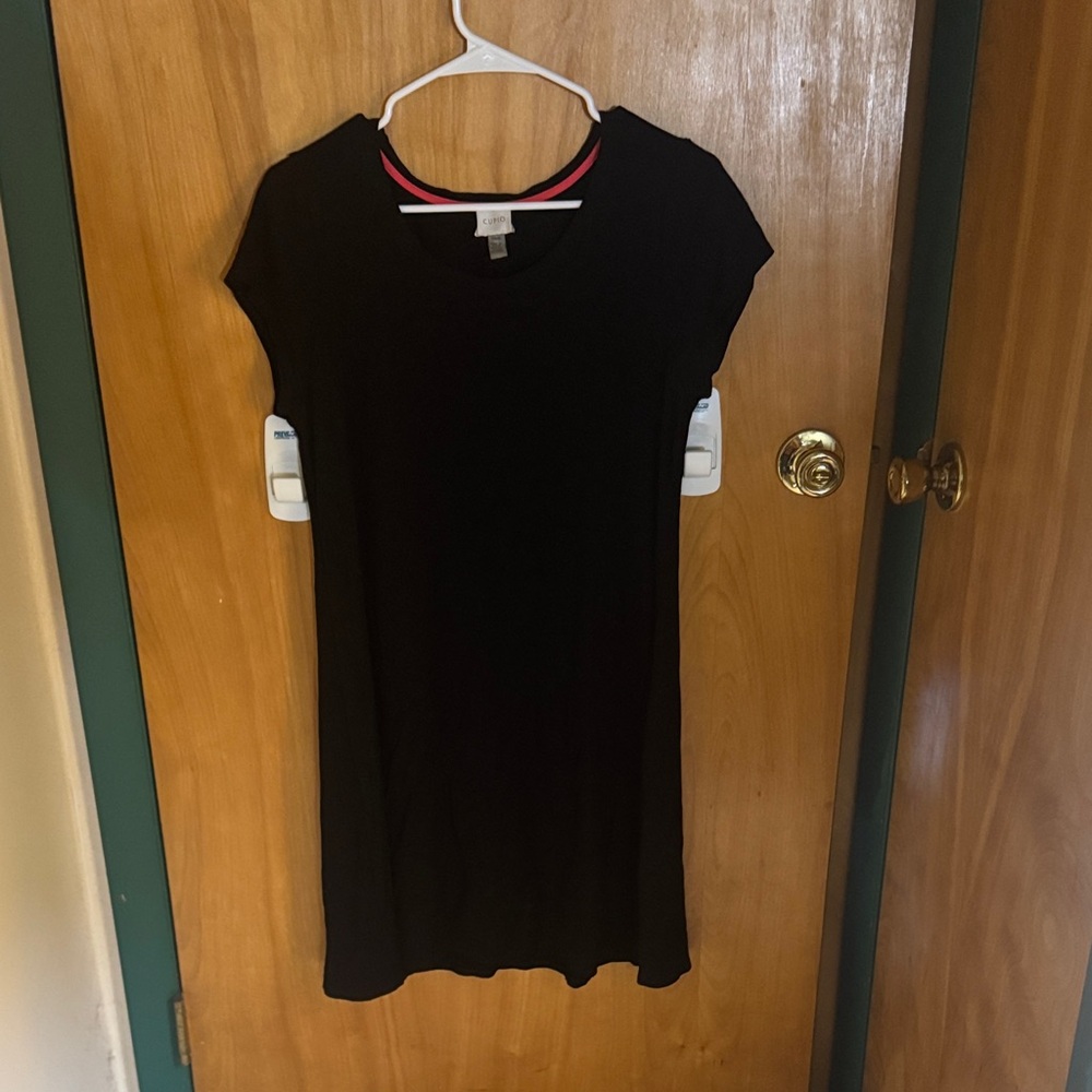 Cupio Black Dress